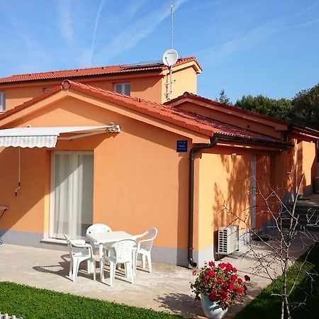 Apartment Shankini Πούλα Δωμάτιο φωτογραφία