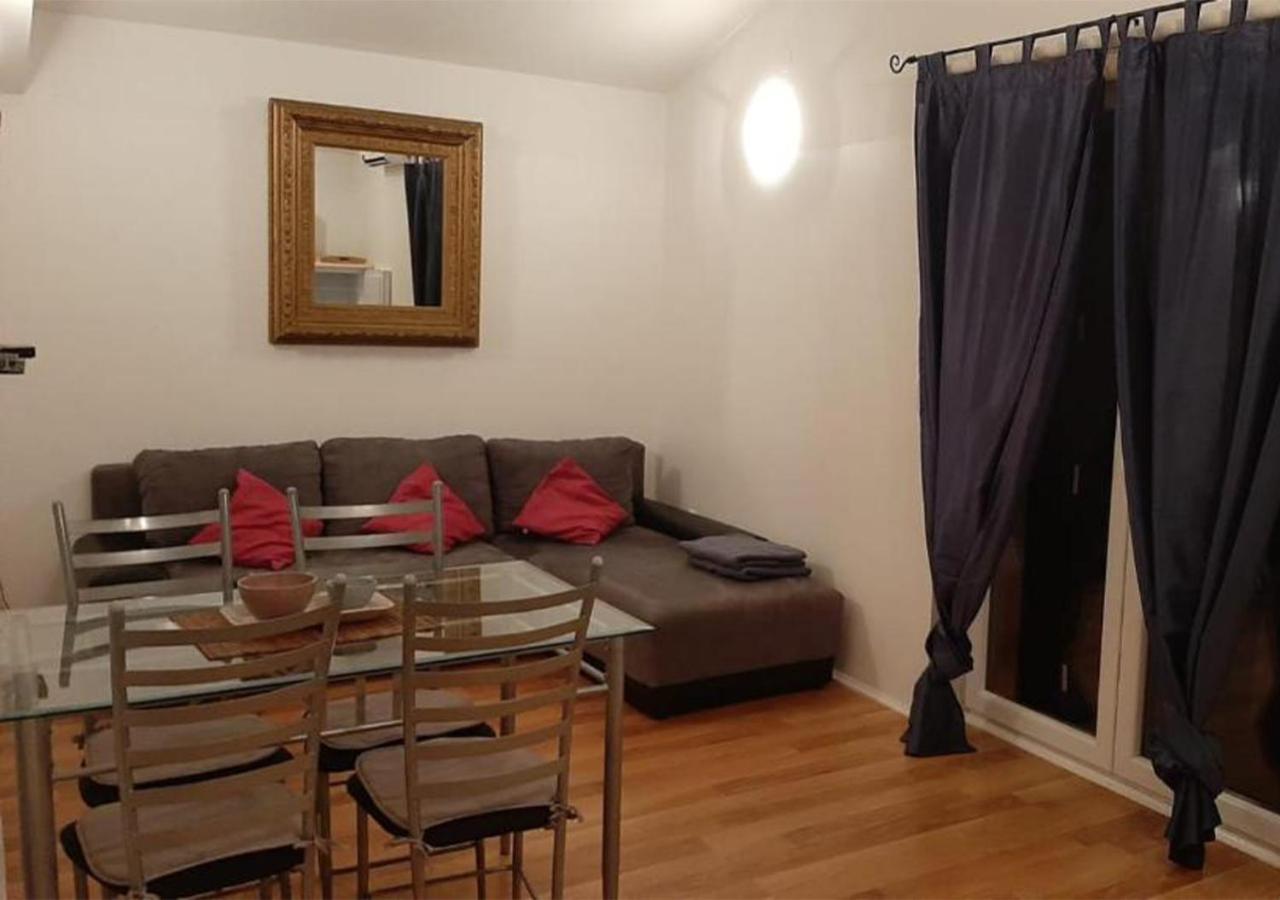 Apartment Shankini Πούλα Εξωτερικό φωτογραφία