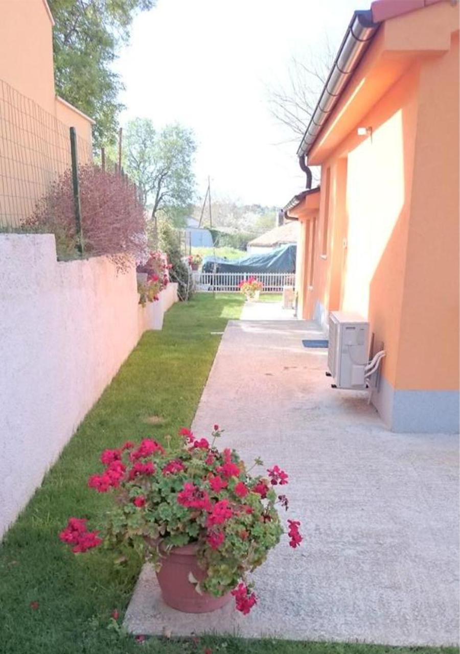 Apartment Shankini Πούλα Εξωτερικό φωτογραφία